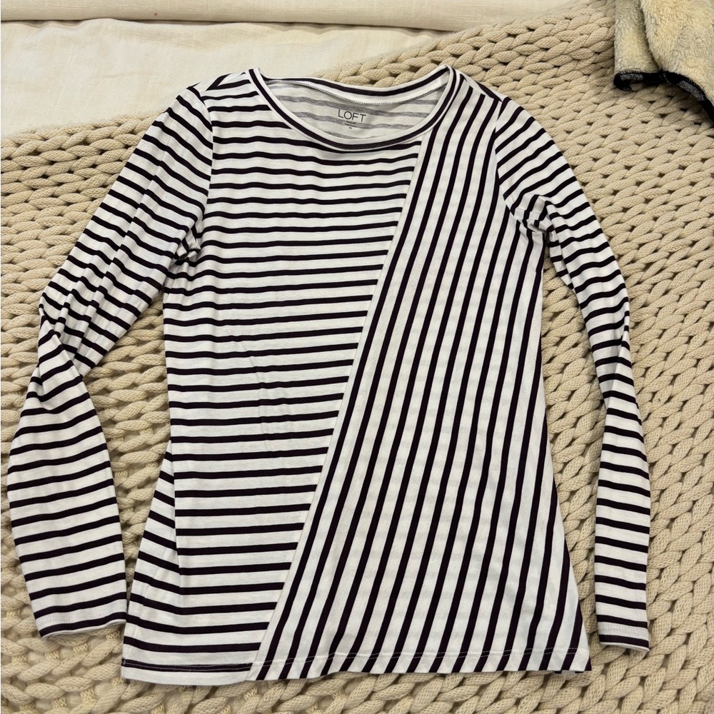 Loft striped long sleeve tshirt